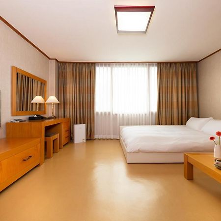 Yousung Hotel Daejeon Exterior photo