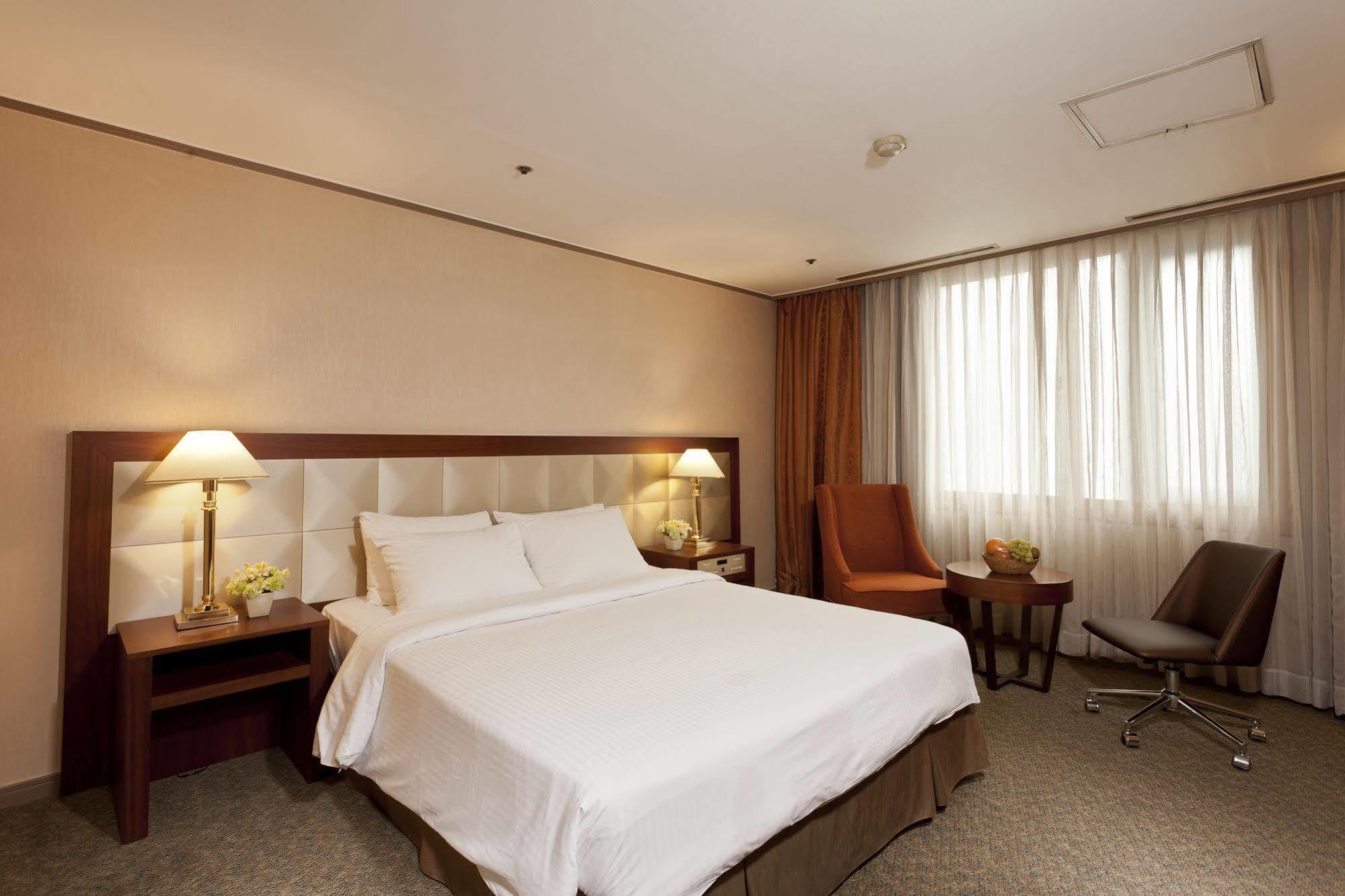 Yousung Hotel Daejeon Exterior photo